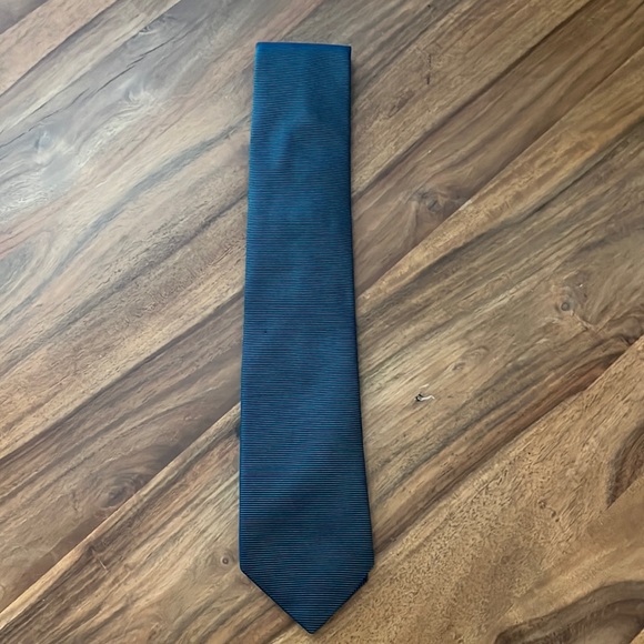 Green Thomas Pink Tie with Blue Iridescent Detail - Picture 1 of 5
